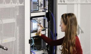 i14y Lab 16 9 w900 hX