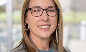 Suzanne Kozlovsky Headshot 1 e1674364439391