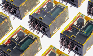 IDEC RELAY DIAGONAL VIEW CROP