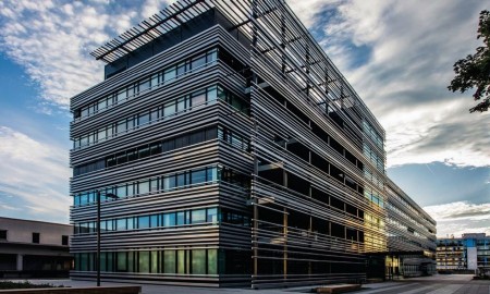 rsde building corporate image rohde schwarz 200 68272 960 540 2