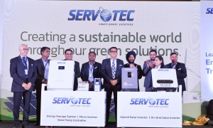 Management of Servotech Power Systems at the Launch of its new range of Solar Products e1730204686667