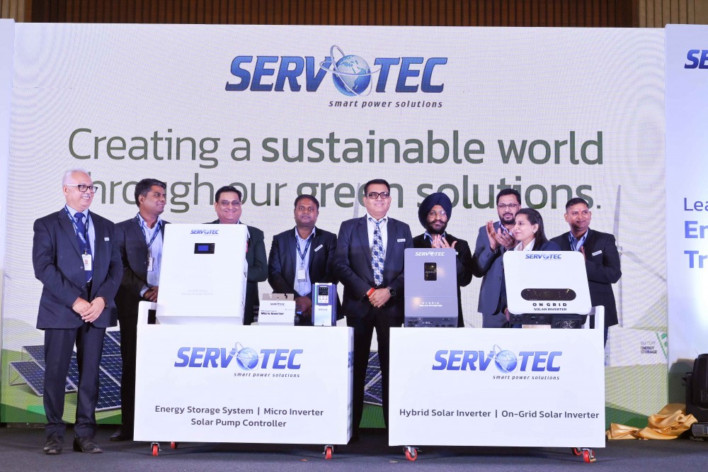 Management of Servotech Power Systems at the Launch of its new range of Solar Products e1730204686667