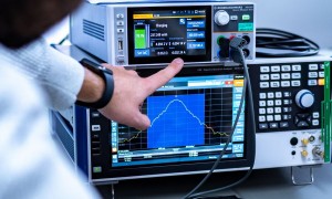 wireless power transfer production image rohde schwarz 200 107430 960 540 2