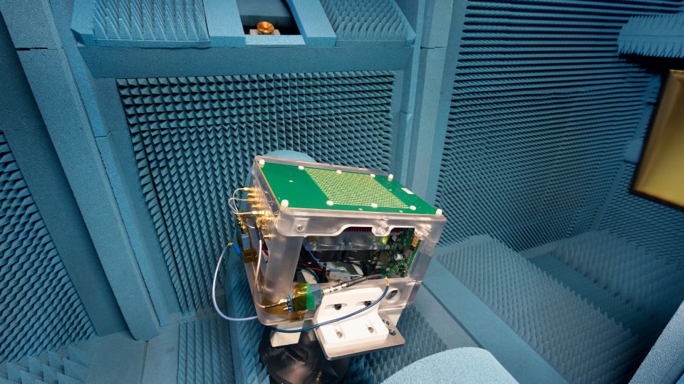 ats1800c compact 3gpp compliant ota chamber for 5g nr mmwave signals application image rohde schwarz 200 110393 960 540 3