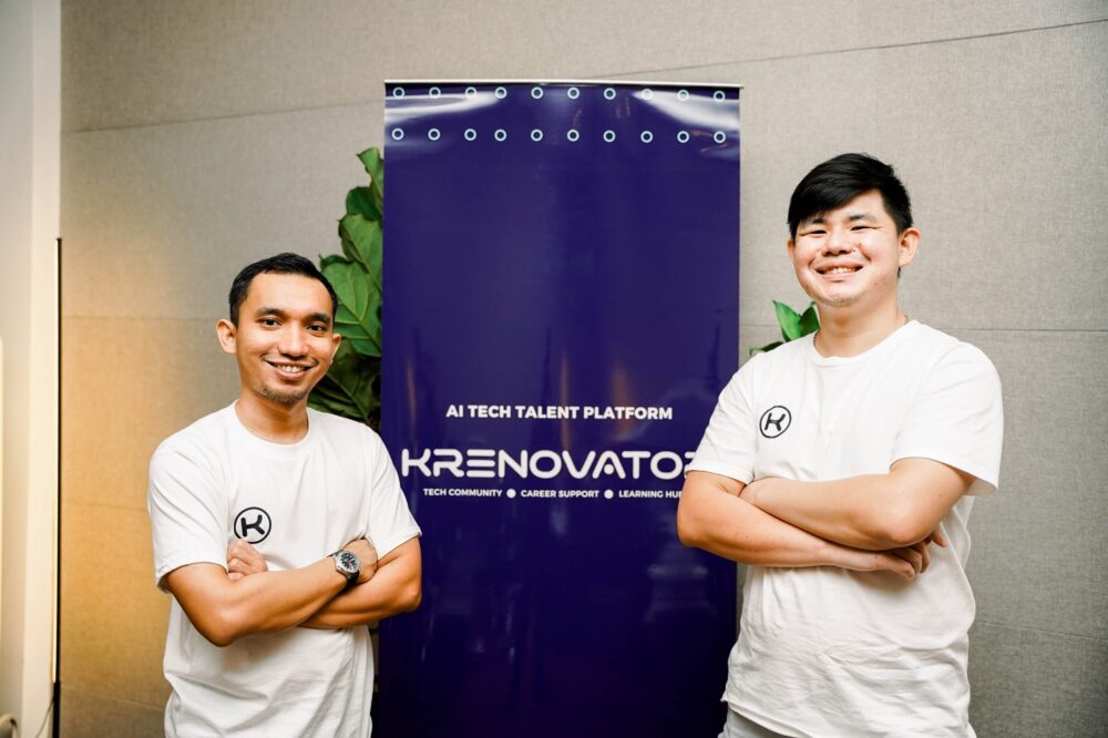 L R Mahadhir Yunus CEO and Calvin Lim COO Photo2 scaled